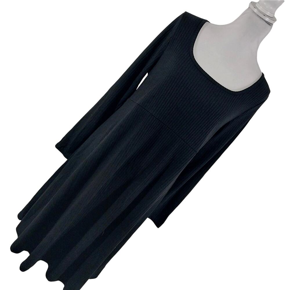 NWOT! OLD NAVY MATERNITY! RICH BLACK RIBBED KNIT LONG SLEEVE DRESS! SZ L
